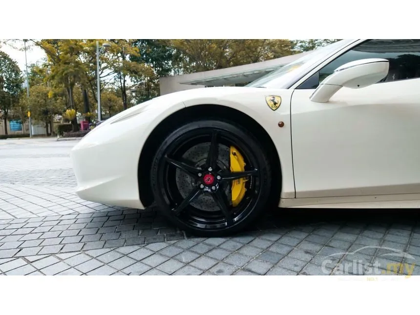 2012 Ferrari 458 Italia Coupe