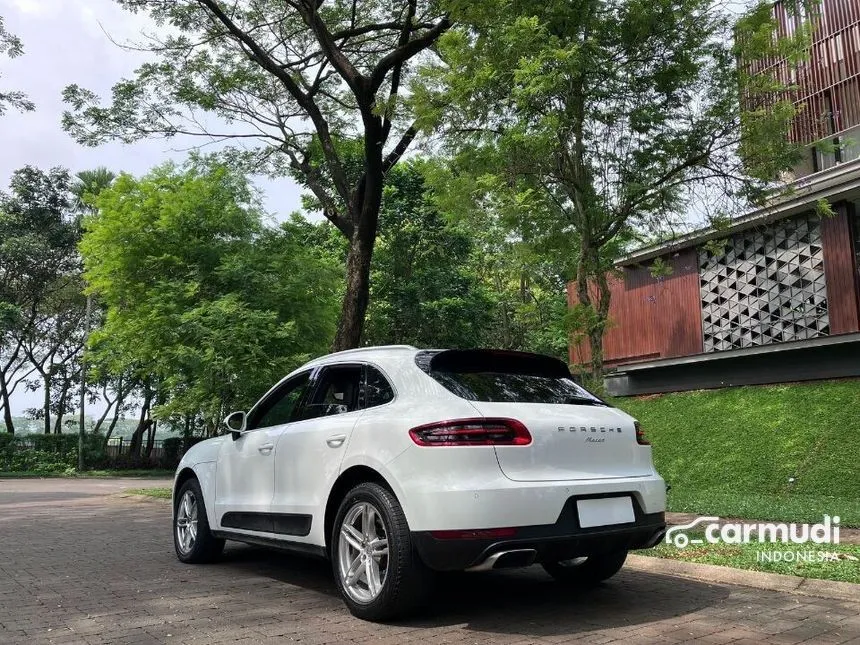 2014 Porsche Macan SUV