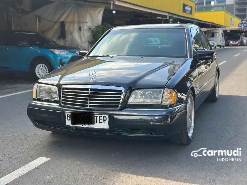 1997 Mercedes-Benz C230 Kompressor Sedan