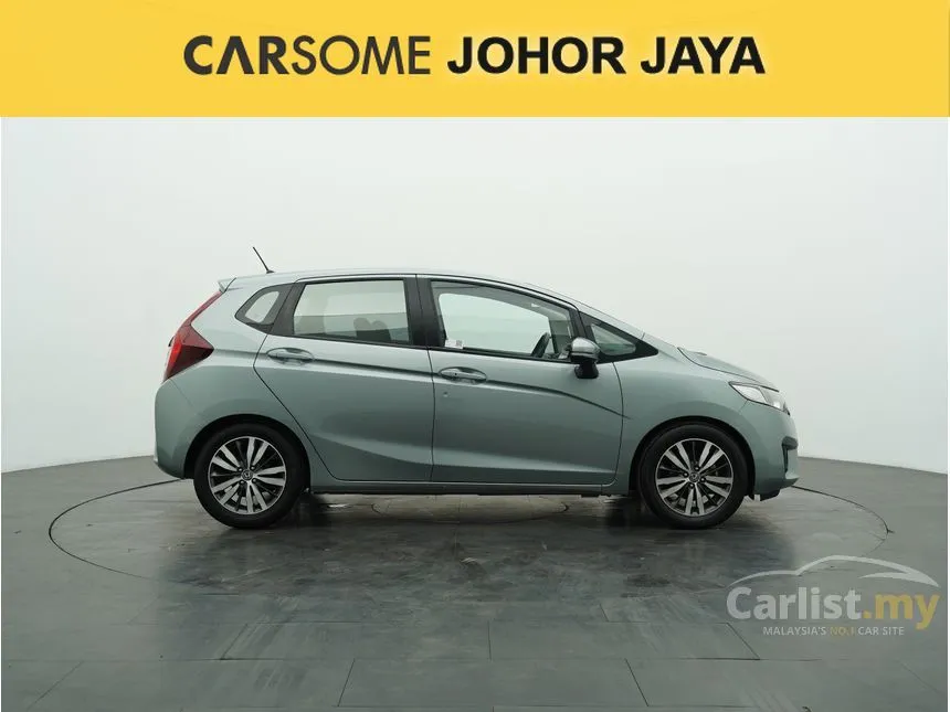 2016 Honda Jazz V Hatchback