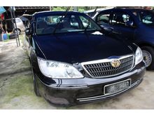 2004 Toyota Camry 2.0 E Sedan -- WELL MAINTAINED --