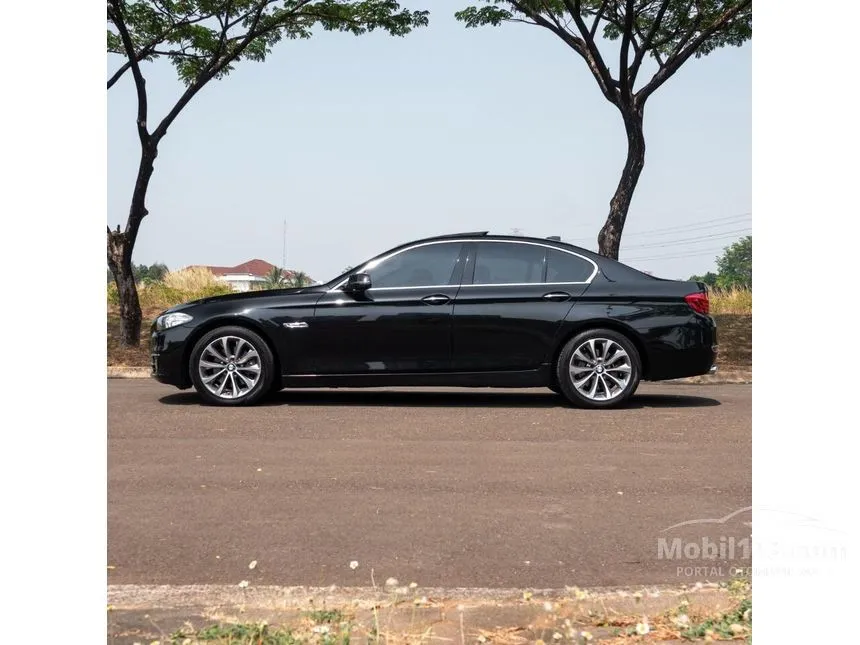 2015 BMW 520d Luxury Sedan