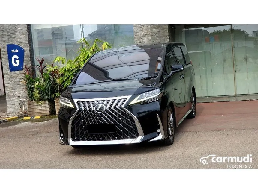 2020 Lexus LM 350 4 Seater MPV