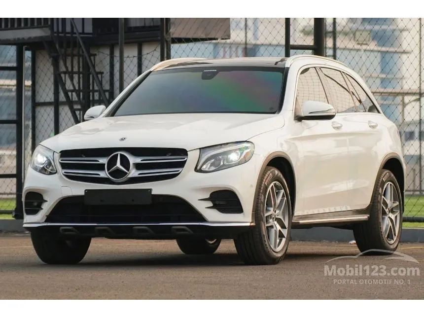 2019 Mercedes-Benz GLC200 AMG SUV