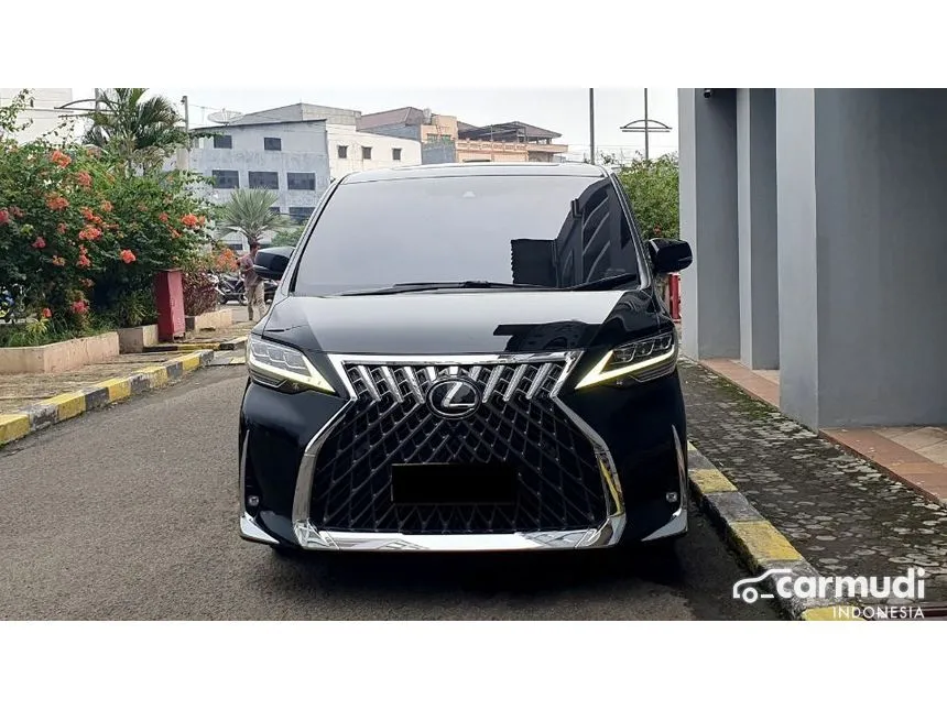 2020 Lexus LM 350 4 Seater MPV
