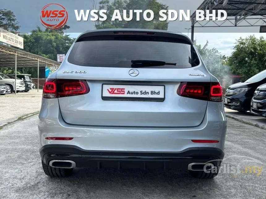 2022 Mercedes-Benz GLC300 4MATIC AMG Line SUV
