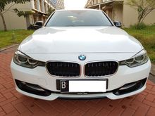 2014 BMW 320i 2.0 Sport F30 Putih ( WARRANTY PANJANG)