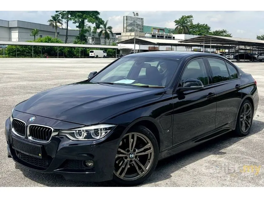 2019 BMW 330e M Sport Sedan