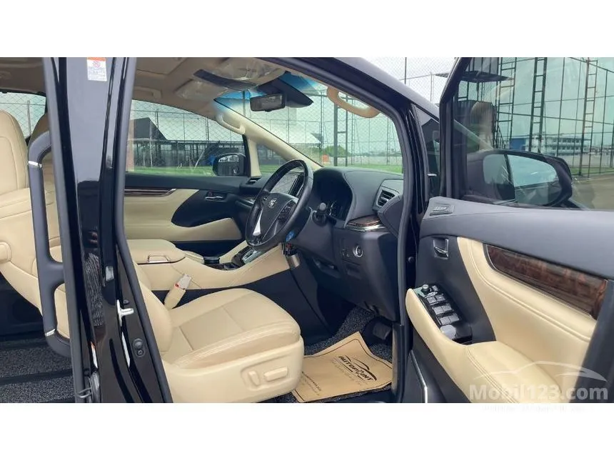 2022 Toyota Alphard G MPV
