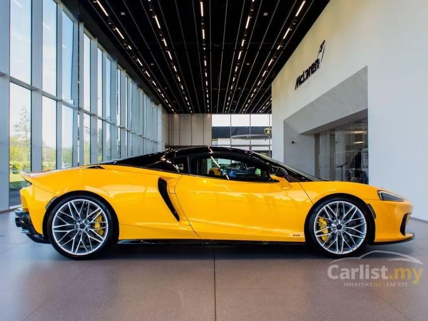 2025 McLaren GT Coupe