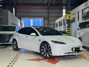 2025 TESLA Model 3 Long Range AWD / Two Tone Interior / Ambient Lighting / Moonroof / Grey & Black Stitching