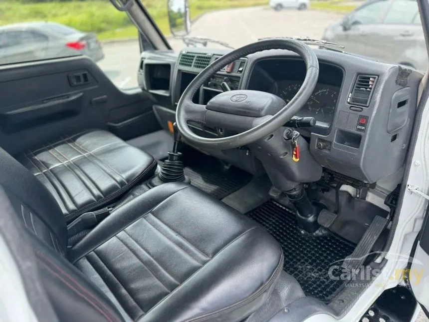 2007 Toyota Dyna 150 LY121 Lorry