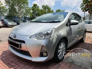 2012 Toyota PRIUS C Hybrid 1.5 (A) Muka 1K Loan Kedai
