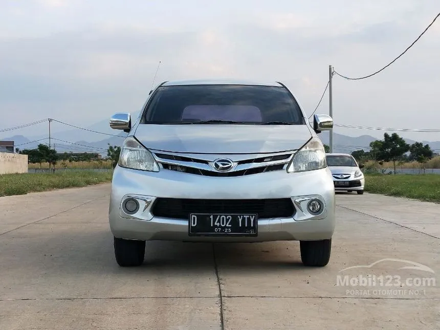 Jual Mobil Daihatsu Xenia 2015 R STD 1.3 di Jawa Barat Manual MPV Silver Rp 115.000.000