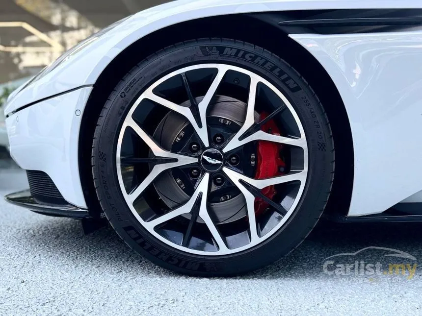 2018 Aston Martin DB11 V12 Coupe
