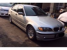 2002 BMW 318i 2.0 Sedan