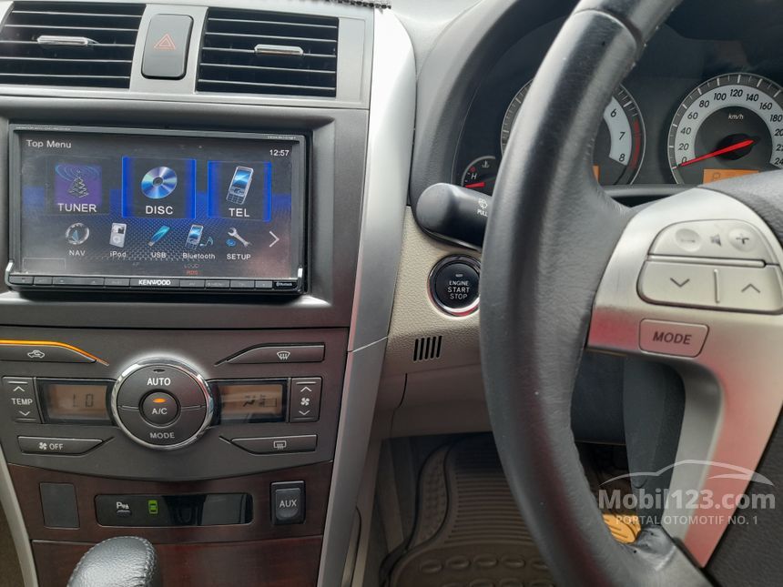 Jual Mobil Toyota Corolla Altis 2011 G 