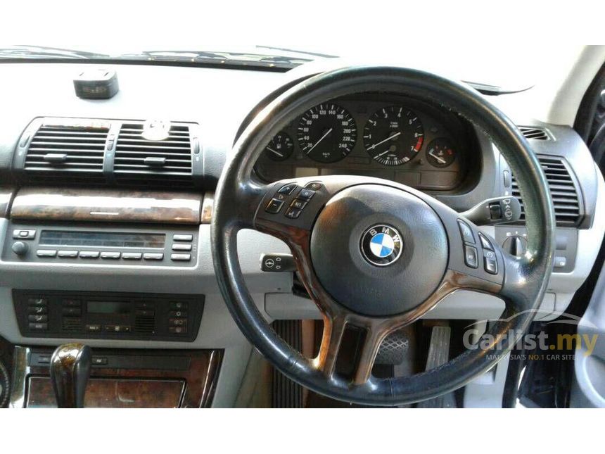 2004 BMW X5 SUV