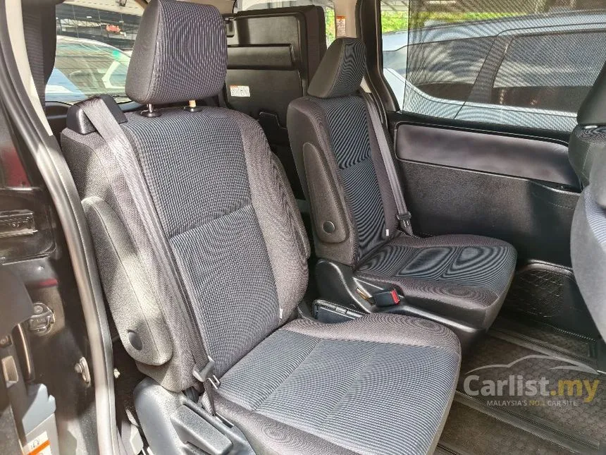 2016 Toyota Voxy X MPV