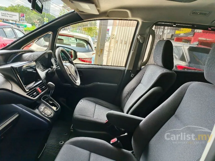 2016 Toyota Voxy X MPV