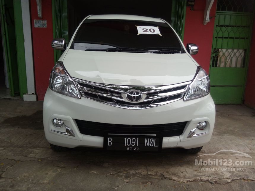 800+ Gambar Mobil Avanza Tahun 2015 HD Terbaik