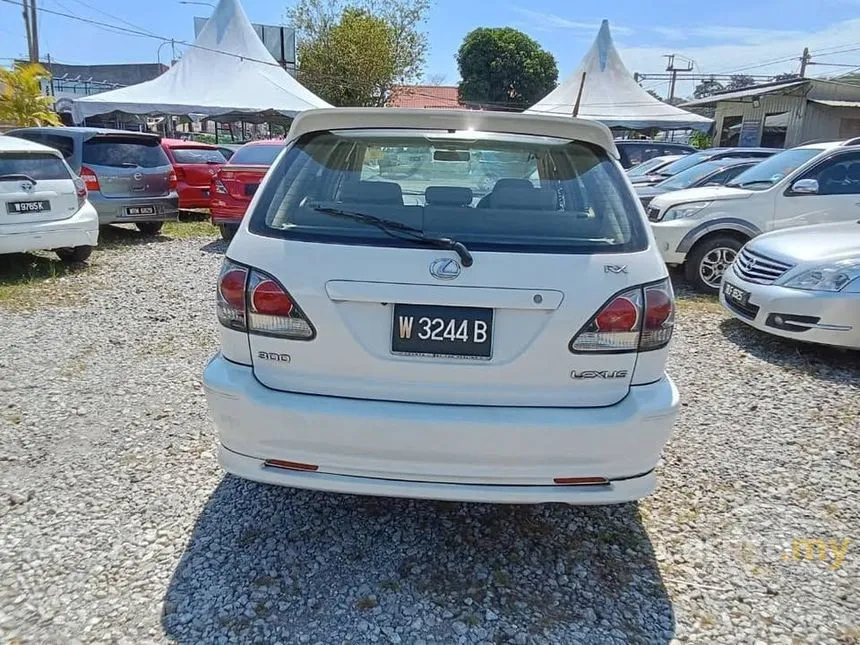 1998 Toyota Harrier SUV