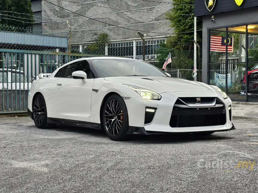 2022 Nissan GT-R Coupe