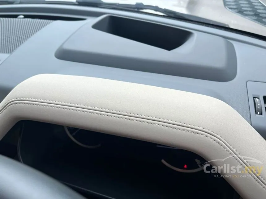 2023 Land Rover Defender 110 P300 SE SUV
