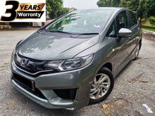 2016 Honda Jazz 1.5 V i-VTEC Hatchback / 3 YEARS UNLIMITED MILEAGE WARRANTY / PUSH START AND KEYLESS ENTRY / FULL SERVIS REKOD WITH LOW MILEAGE / 9 YR