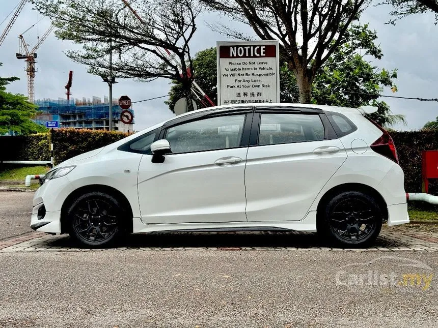 2017 Honda Jazz Hybrid Hatchback
