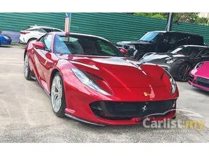 2021 Ferrari 812 6.5 Superfast Coupe Carbon Exterior & Interior / Scuderia shields / Unreg