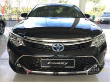 2018 Toyota Camry 2.5 Hybrid Luxury Sedan
