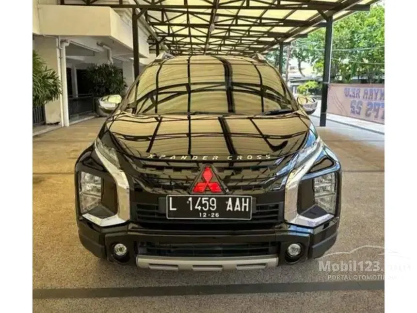 Jual Mobil Mitsubishi Xpander 2021 CROSS Premium Package 1.5 di Jawa Timur Automatic Wagon Hitam Rp 267.000.000