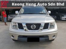 2013 Nissan Navara 2.5 LE Pickup Truck