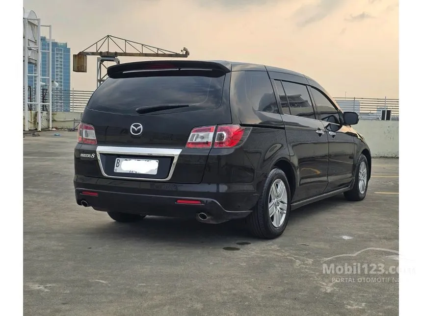 2011 Mazda 8 MPV