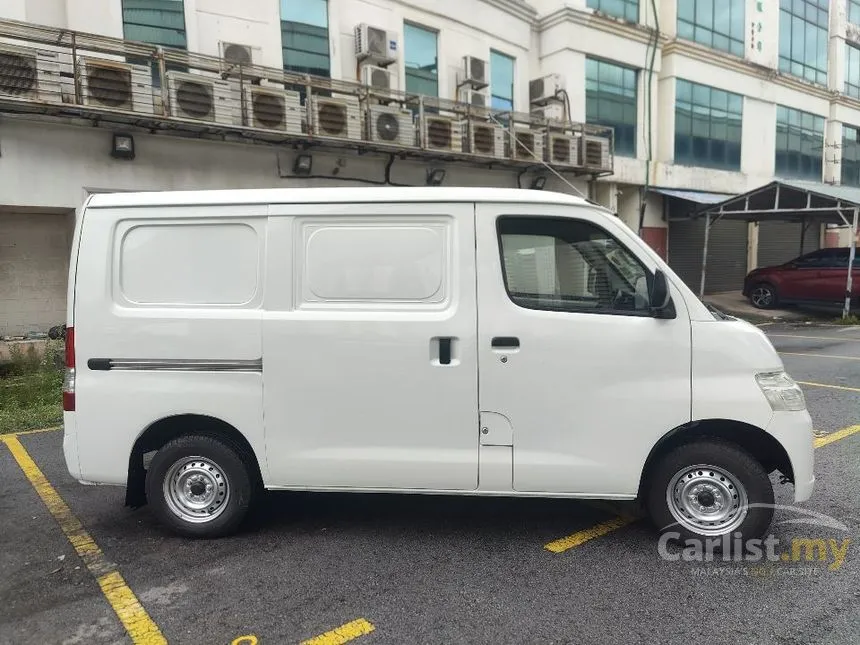 2017 Daihatsu Gran Max Panel Van