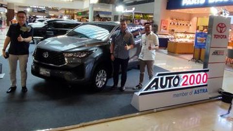 Auto2000: Inden Toyota Kijang Innova Zenix Hybrid 5-6 Bulan!