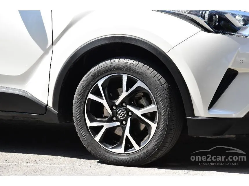 2018 Toyota C-HR Mid SUV