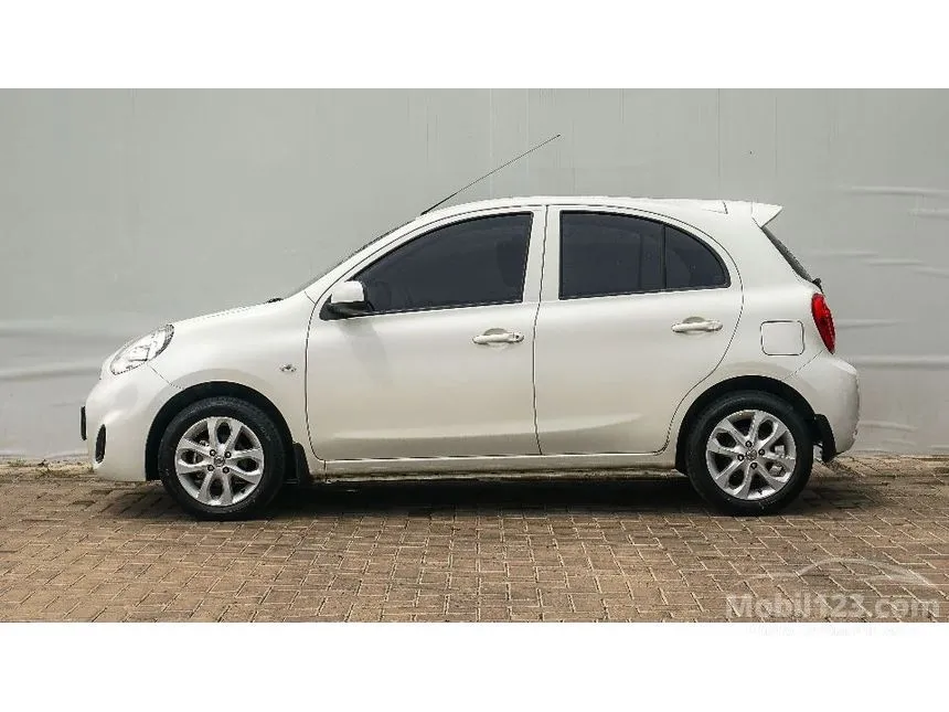 2018 Nissan March Hatchback