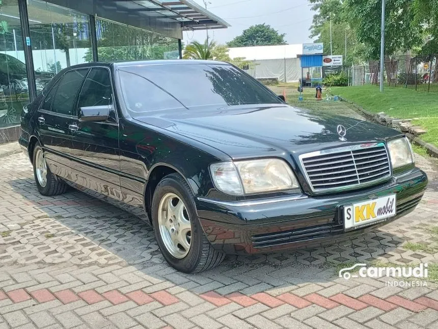 1997 Mercedes-Benz S320 Sedan