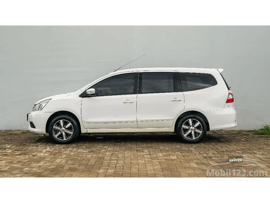 2017 Nissan Grand Livina XV MPV