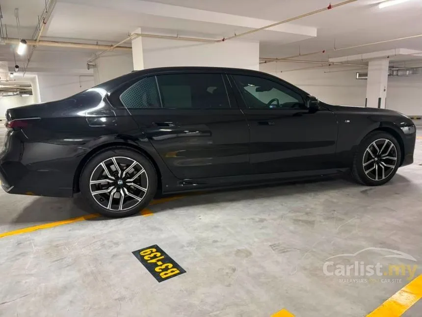 2024 BMW 750e xDrive M Sport Pure Excellence Sedan