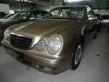 2003 Mercedes-Benz E240 (A) 2.6