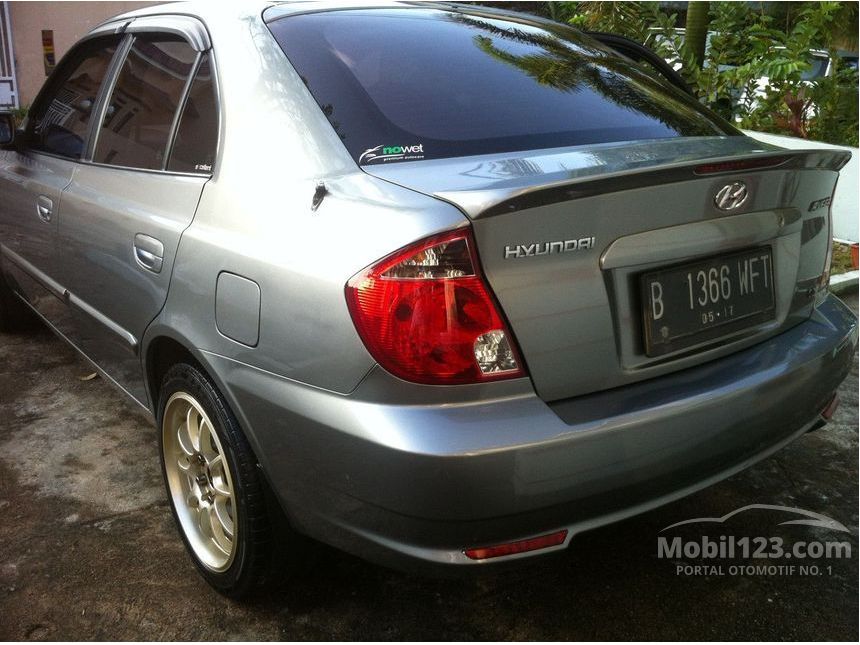 Jual Mobil  Hyundai  Avega  2012 1 5 di Kepulauan Riau Manual 