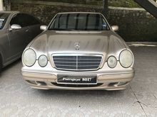1999 Mercedes-Benz E240 2.4 Elegance Sedan