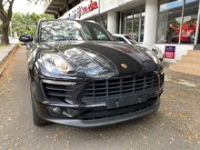 2016 Porsche Macan 2.0 SUV Sport Chrono Sport Exhaust Memory Seat Panoramic Roof Reverse Camera