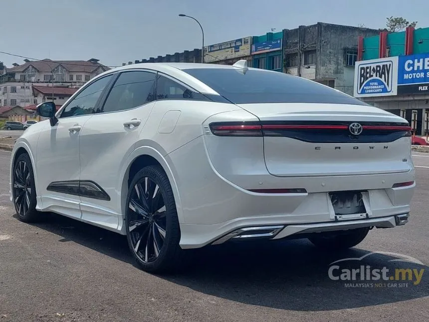 2023 Toyota Crown RS Advance Sedan