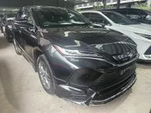 2023 Toyota Harrier 2.5 Z Leather READY STOCK FOR OFFER PRICE CAN NGO UNTIL LET GO DONT MISS OUT OFFER FASTER FASTER FASTER