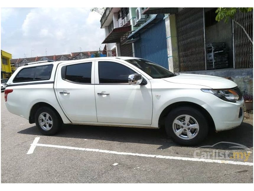 Mitsubishi Triton 2015 Quest 2.5 in Johor Manual Pickup 