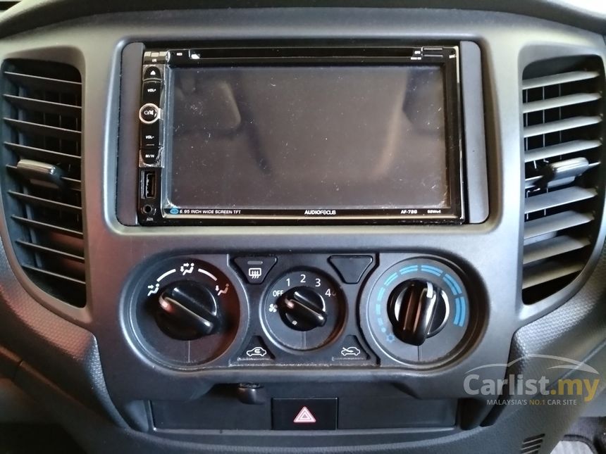 Mitsubishi Triton 2015 Quest 2.5 in Johor Manual Pickup Mitsubishi Triton 2015 Quest 2.5 in Johor Manual Pickup